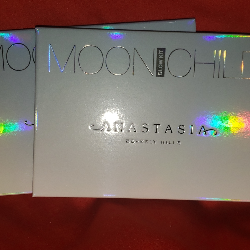 Anastasia moonchild glow kit